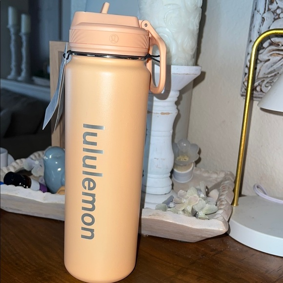 Lululemon To life sport bottle 24oz straw lid - Picture 1 of 3